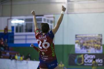 El Rocasa suma un punto ante Guardés en un partido no apto para cardíacos/TA.